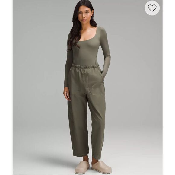 Lululemon Wundermost Ultra-Soft Nulu Square-Neck Long-Sleeve Bodysuit size L NWT - Picture 1 of 7